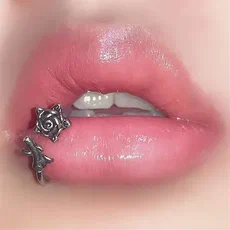 Пирсинг губы